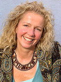 Dr. Renée Ernst, Beauftragte für die UN-Millenniumkampagne