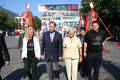 Millenniumkampagne mit Bundespräsident Horst Köhler unter den Toren mit Dr. Renée Ernst, Eveline Herfkens , Ralf Birkner