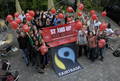 Stand Up with Fairtrade in Bonn! 35 Mitarbeiter inkl. dem Fotografen